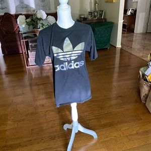 adidas t-shirt